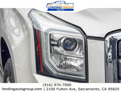 Used 2015 GMC Yukon XL SLT w/ Open Road Package RWD image 7