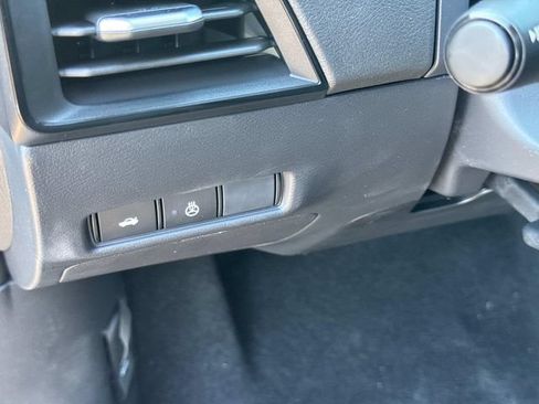 New 2027 Nissan Sentra SV w/ SV Convenience Package FWD image 26