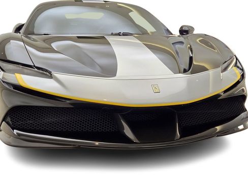 Used 2022 Ferrari SF90 Stradale AWD/4WD image 4