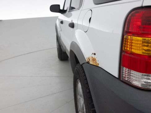 Used 2002 Ford Escape XLT image 13