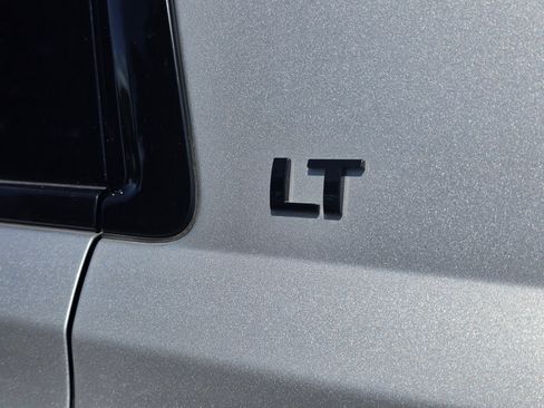 Used 2019 Chevrolet Tahoe LT w/ RST Edition AWD/4WD image 5