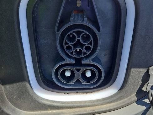 Used 2023 Hyundai Kona SEL FWD image 18