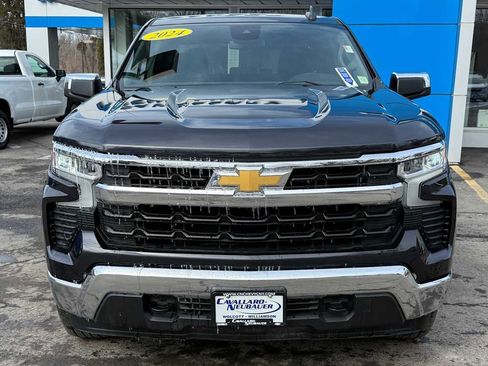 Used 2024 Chevrolet Silverado 1500 LT image 2