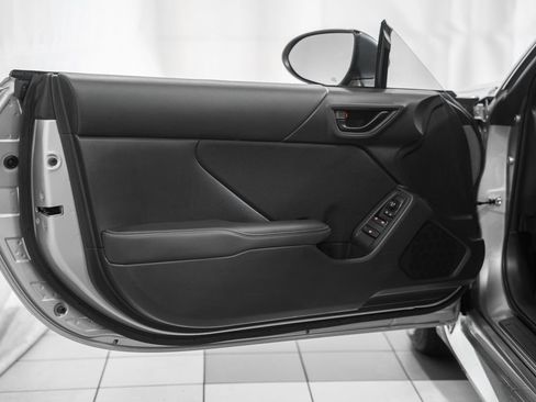 Used 2023 Toyota GR86 RWD image 32