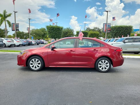 Used 2022 Toyota Corolla LE FWD image 7