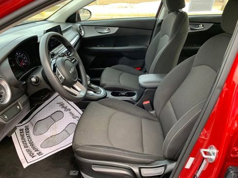 Used 2023 Kia Forte LXS image 12