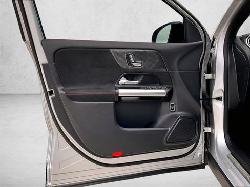 Certified 2023 Mercedes-Benz GLA 250 image 18