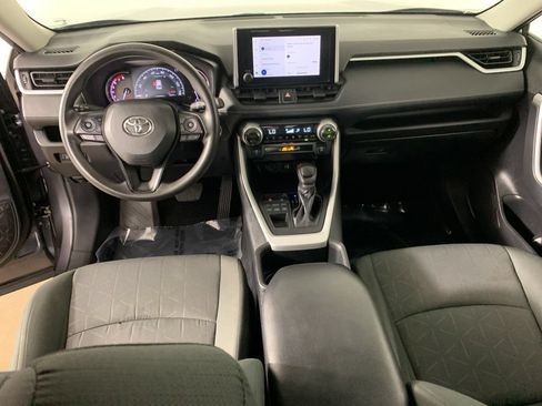 Used 2024 Toyota RAV4 XLE AWD/4WD image 33