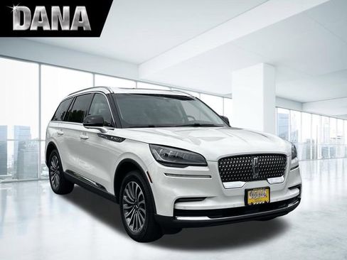 Certified 2024 Lincoln Aviator Reserve w/ Elements Package Plus AWD/4WD image 1