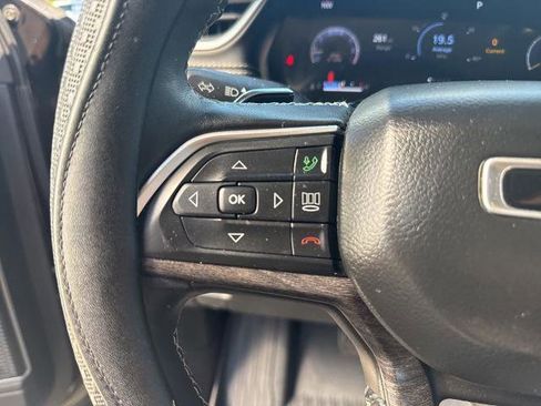 Used 2021 Jeep Grand Cherokee L Limited AWD/4WD image 14