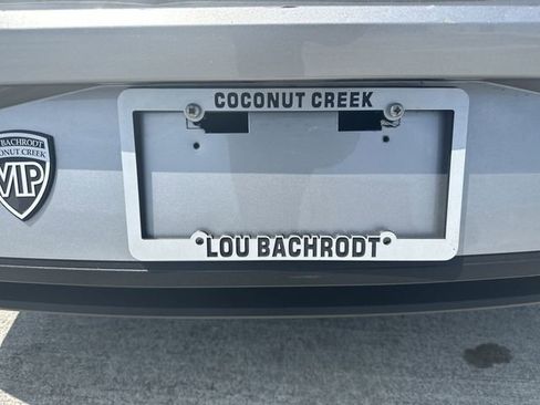 Used 2023 Hyundai Elantra SEL image 13