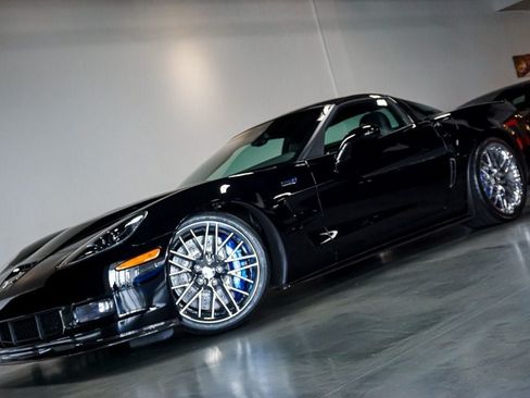 Used 2010 Chevrolet Corvette ZR1 w/ Preferred Equipment Group RWD image 83