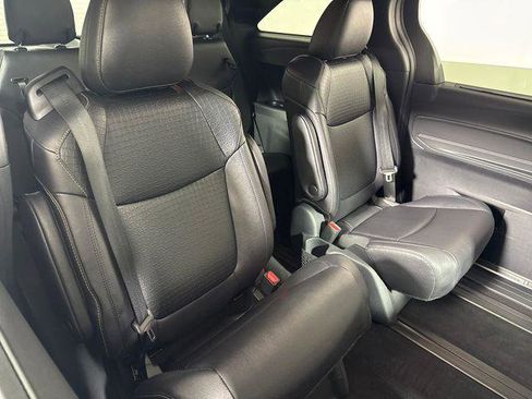 Certified 2025 Toyota Sienna XLE Woodland Edition AWD/4WD image 15