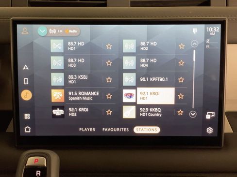 Used 2025 Land Rover Defender 110 S image 21