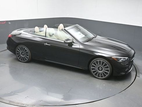New 2026 Mercedes-Benz CLE 300 4MATIC Cabriolet image 40