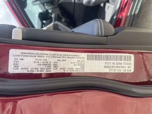 New 2025 Jeep Grand Cherokee L Limited w/ Black Appearance Package image 27