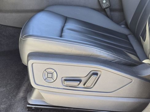 Certified 2025 Audi Q5 Premium Plus w/ Premium Plus image 28