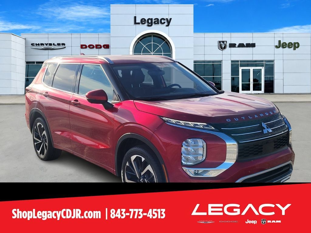Used 2024 Mitsubishi Outlander SEL FWD image 1