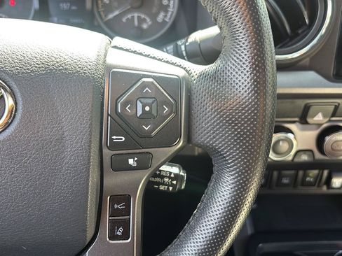 Used 2019 Toyota Tacoma TRD Pro AWD/4WD image 33