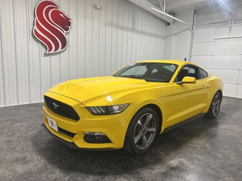 Used 2016 Ford Mustang Coupe w/ Equipment Group 051A RWD image 1