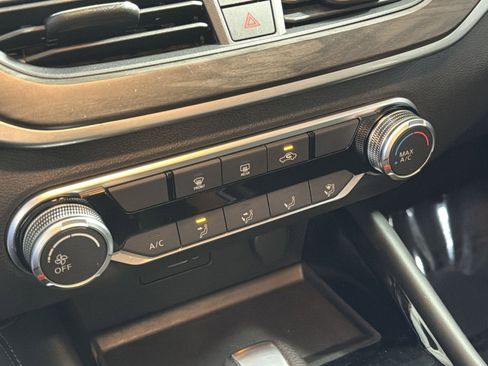 Used 2023 Nissan Altima 2.5 SV image 31