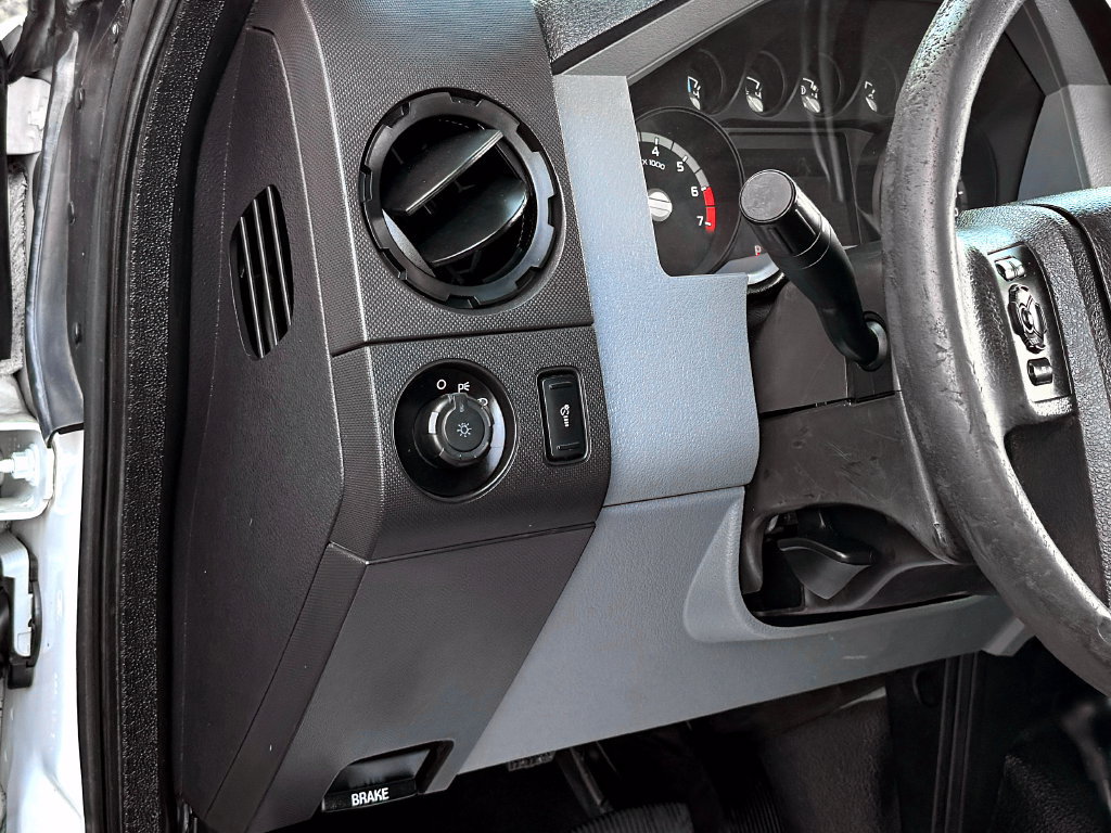 Used 2015 Ford F250 XL w/ Power Equipment Group AWD/4WD image 13