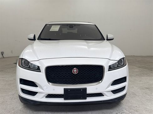 Used 2020 Jaguar F-PACE Premium image 9