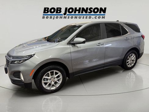 Used 2023 Chevrolet Equinox LT image 4