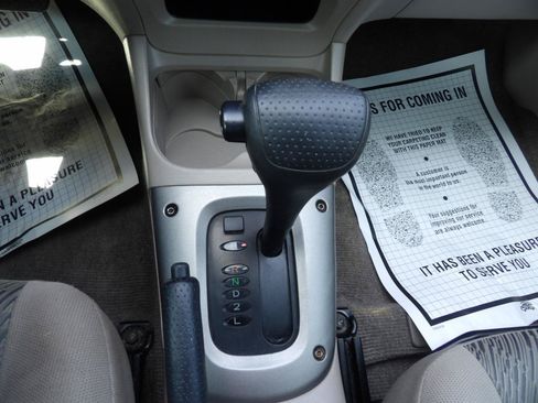 Used 2001 Toyota RAV4 Limited FWD image 15