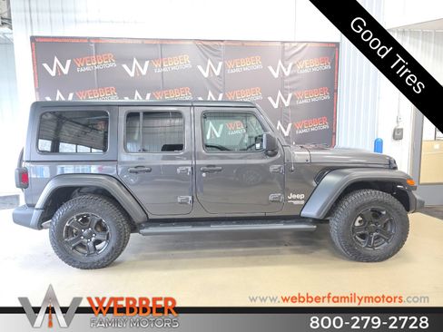 Used 2020 Jeep Wrangler Unlimited Sport S AWD/4WD image 3