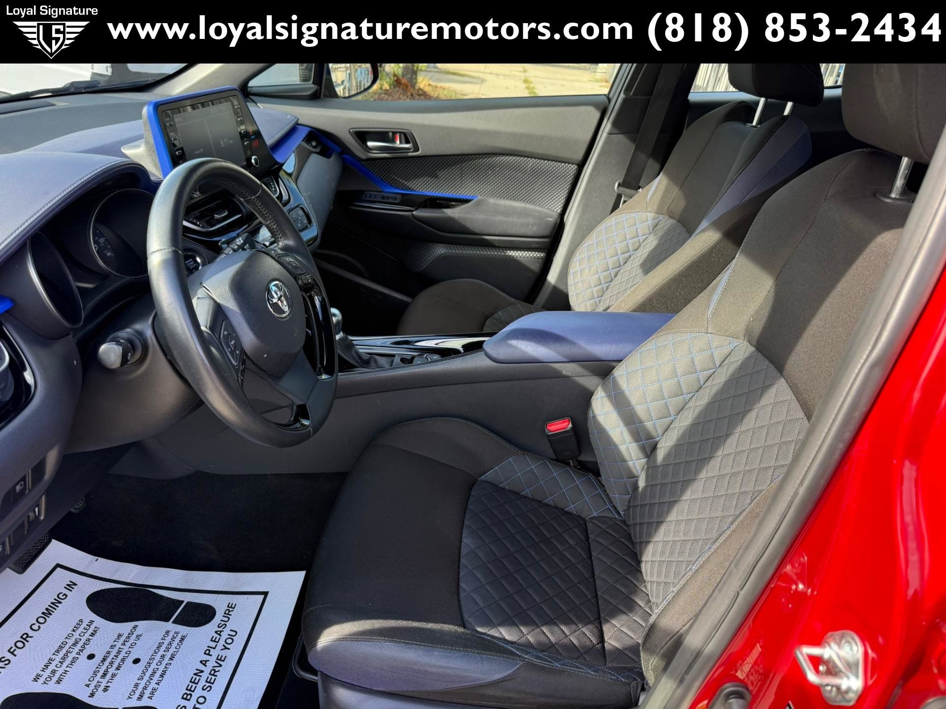 Used 2020 Toyota C-HR XLE FWD image 13