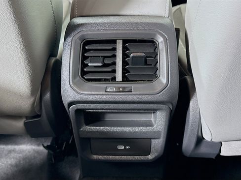 Certified 2023 Volkswagen Taos SE image 23