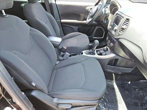 Used 2018 Jeep Compass Sport AWD/4WD image 23