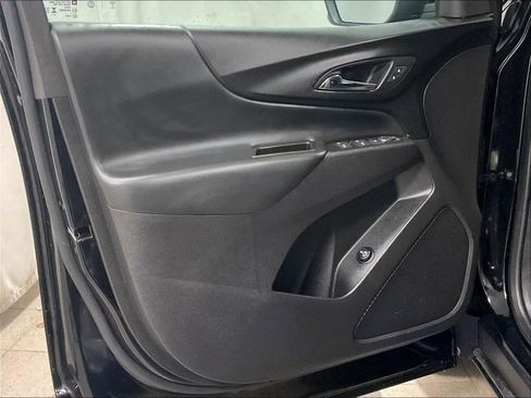 Used 2024 Chevrolet Equinox LT image 9