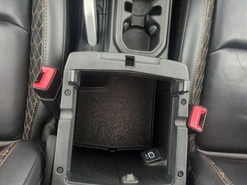 Used 2021 Jeep Wrangler Unlimited Sahara image 28