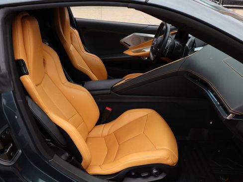 Used 2021 Chevrolet Corvette Stingray Preferred Cpe w/ Engine Appearance Package image 40