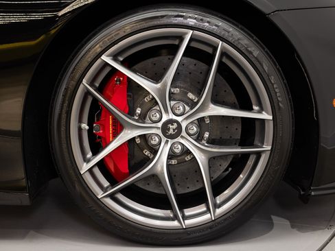 Certified 2014 Ferrari F12 Berlinetta RWD image 15