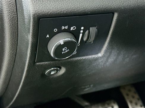 Used 2021 Jeep Grand Cherokee High Altitude image 19