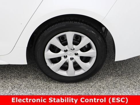 Certified 2025 Toyota Corolla LE image 10