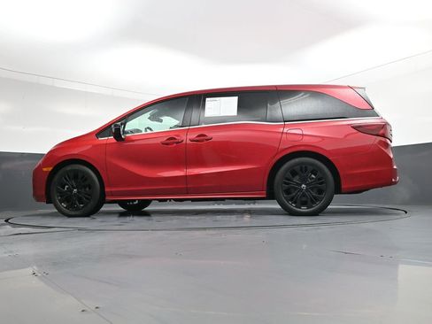 Used 2025 Honda Odyssey Sport-L image 41