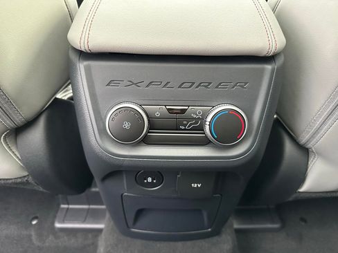 New 2026 Ford Explorer Active w/ Active Comfort Package image 37