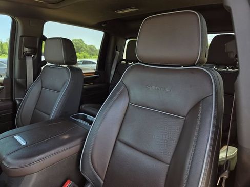 Used 2024 GMC Sierra 2500 Denali w/ Denali Reserve Package AWD/4WD image 29