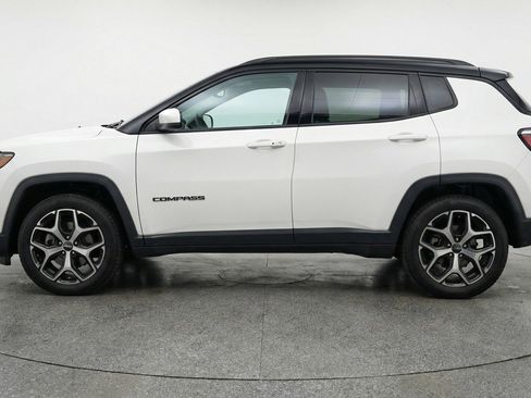 Used 2025 Jeep Compass Limited AWD/4WD image 5