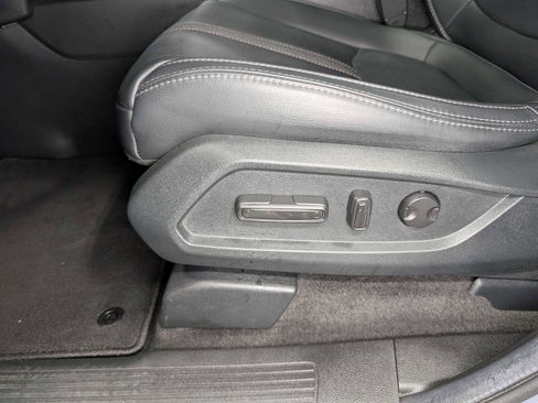 Used 2024 Honda Pilot Touring image 38