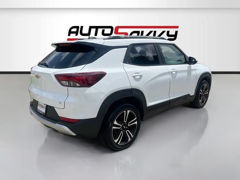Used 2024 Chevrolet TrailBlazer LT w/ LT Cold Weather Package FWD image 7