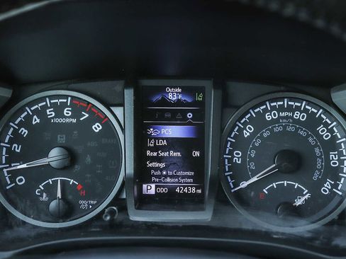 Used 2023 Toyota Tacoma TRD Sport image 24