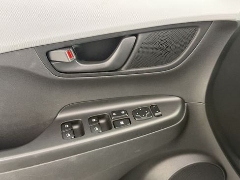 Used 2019 Hyundai Kona SE AWD/4WD image 14