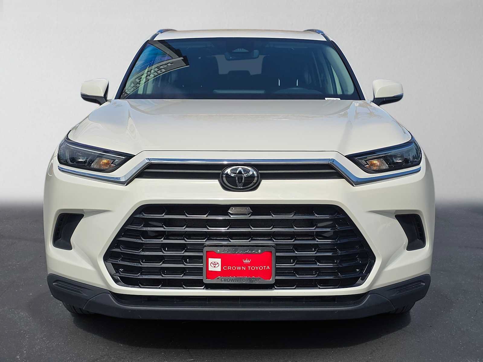 Certified 2024 Toyota Grand Highlander FWD image 8