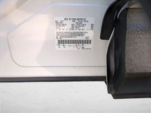 Used 2015 Ford Edge Titanium w/ Equipment Group 302A FWD image 26