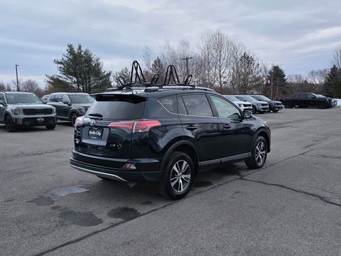 Used 2018 Toyota RAV4 XLE image 8